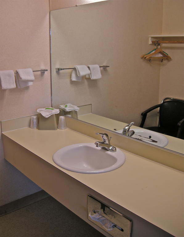 Royal Motor Inn Ла Гранде Екстериор снимка