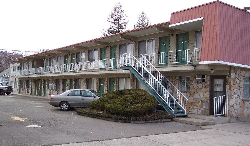Royal Motor Inn Ла Гранде Екстериор снимка
