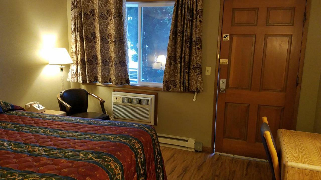 Royal Motor Inn Ла Гранде Екстериор снимка